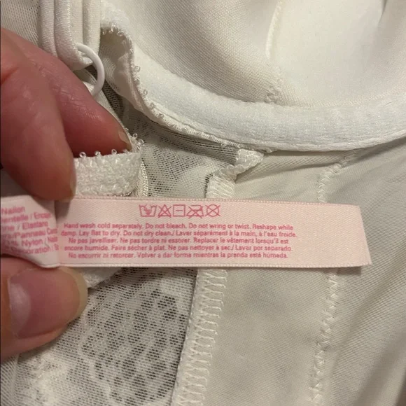 Victoria's Secret White Lace Lingerie - Picture 6 of 6